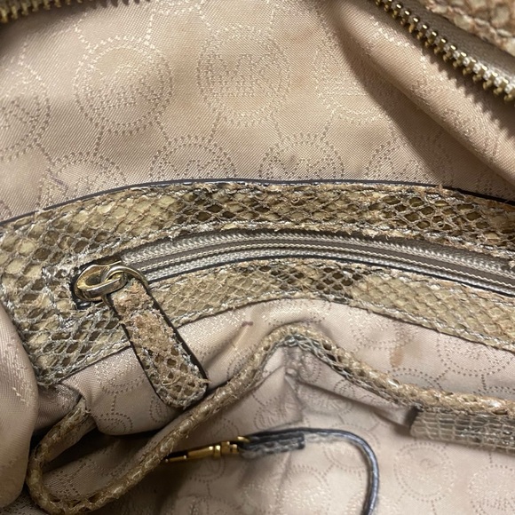 Michael Kors Beige Python Effect Leather and Suede Bedford Hobo Purse Tote Bag - Picture 12 of 16
